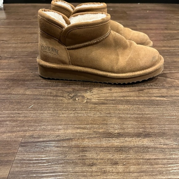 Cloud Nine Shoes - Cloud Nine Women's Brown Ankle Booties size 7
